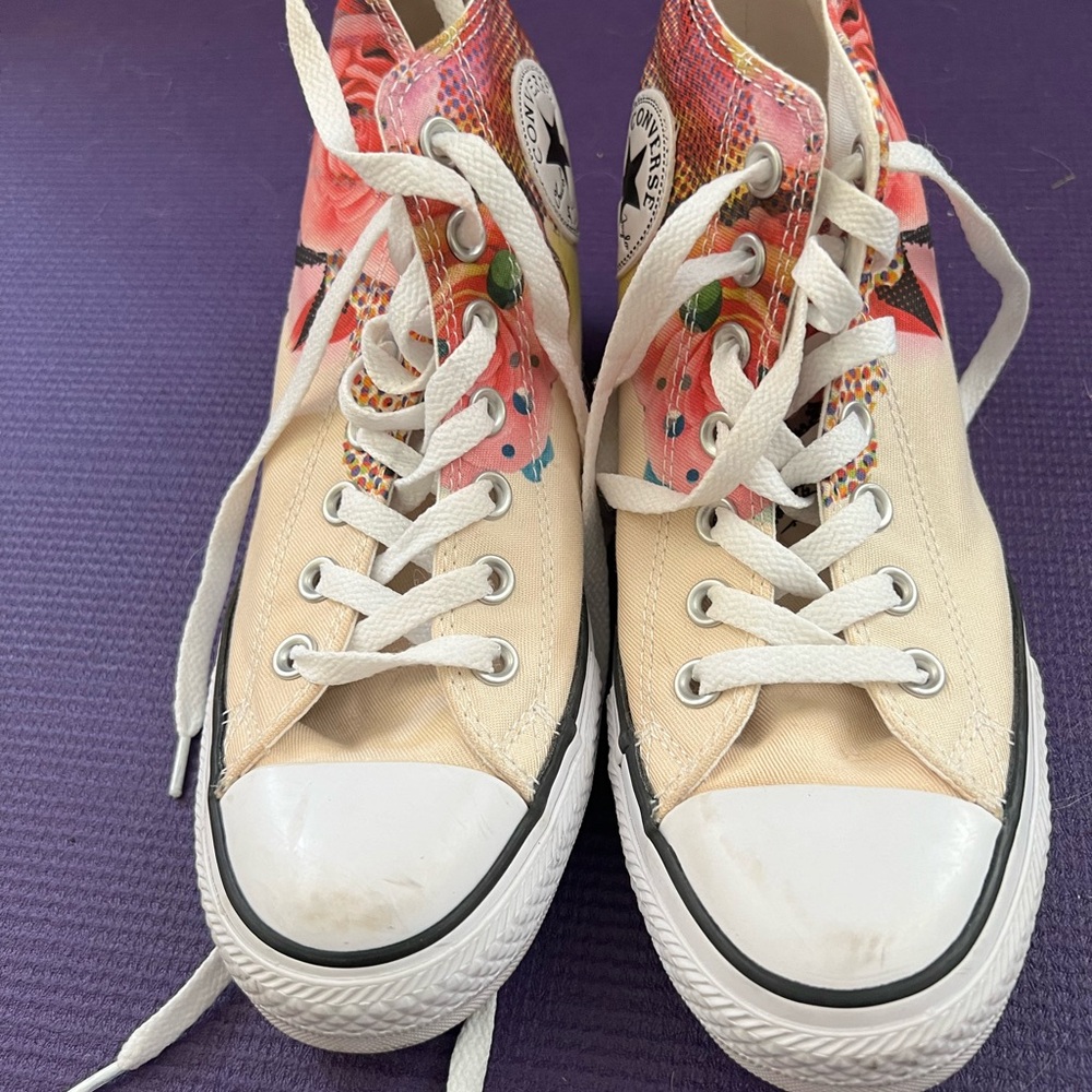 Converse floral high tops!